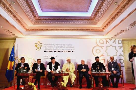 Interfaith conference opens today, two Nobel laureates arrive in Kosovo