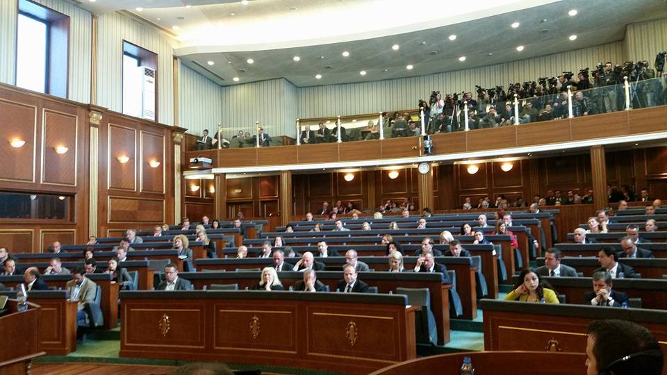 Kuvendi mban debat parlamentar në lidhje me dhunën në familje  