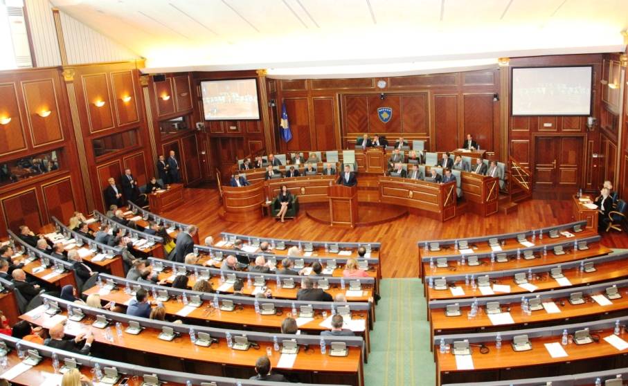 Kuvendi mban seancë të jashtëzakonshme për bllokimin e KQZ-së nga Presidenti