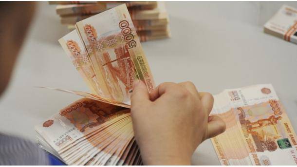 Rubla ruse shënon uljen më të theksuar në dy vjetët e fundit