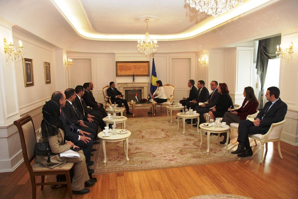 Jahjaga priti faktmbledhësit e Emirateve të Bashkuara Arabe