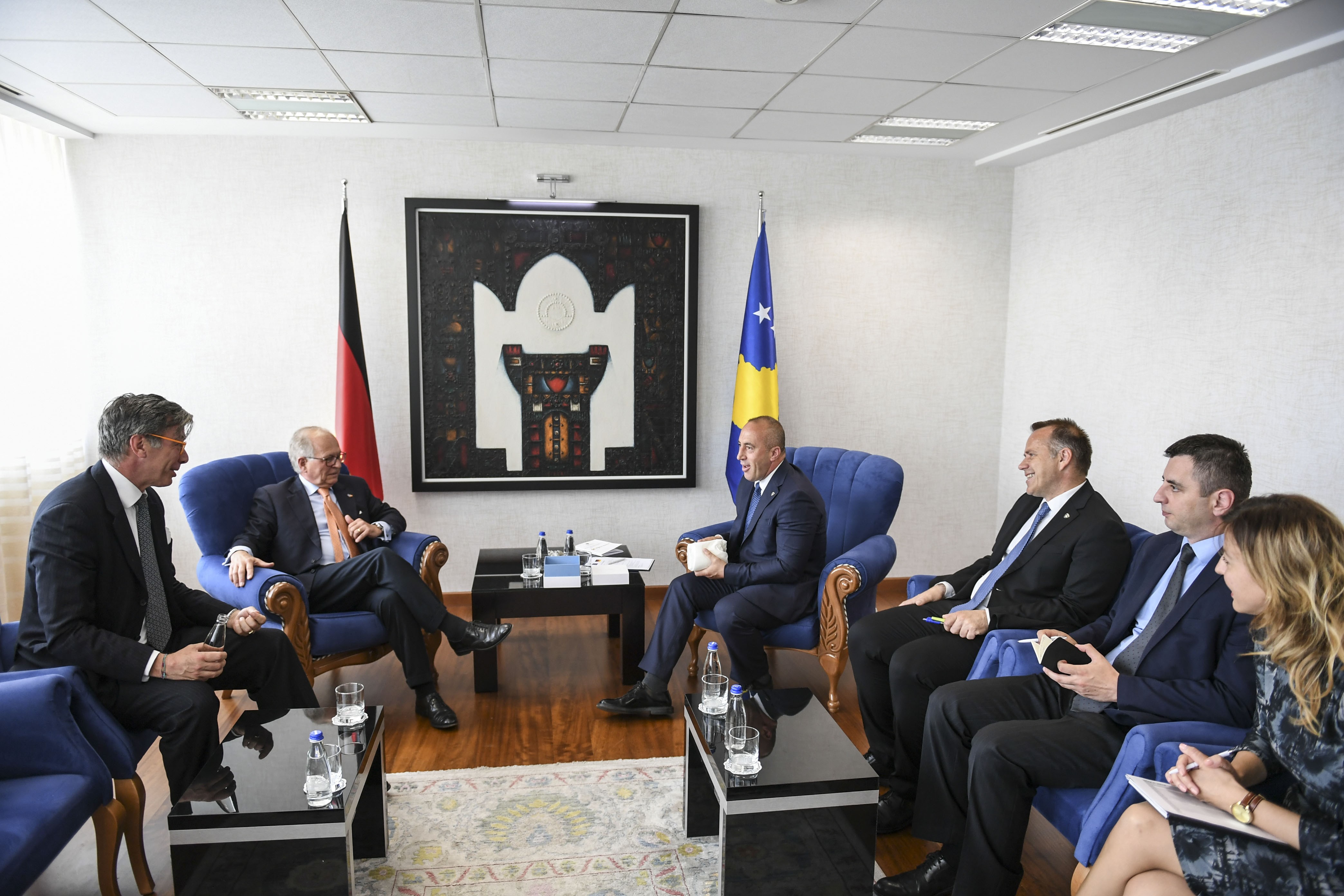 Kosova vlerëson lart kontributin e Ambasadorit Ischinger