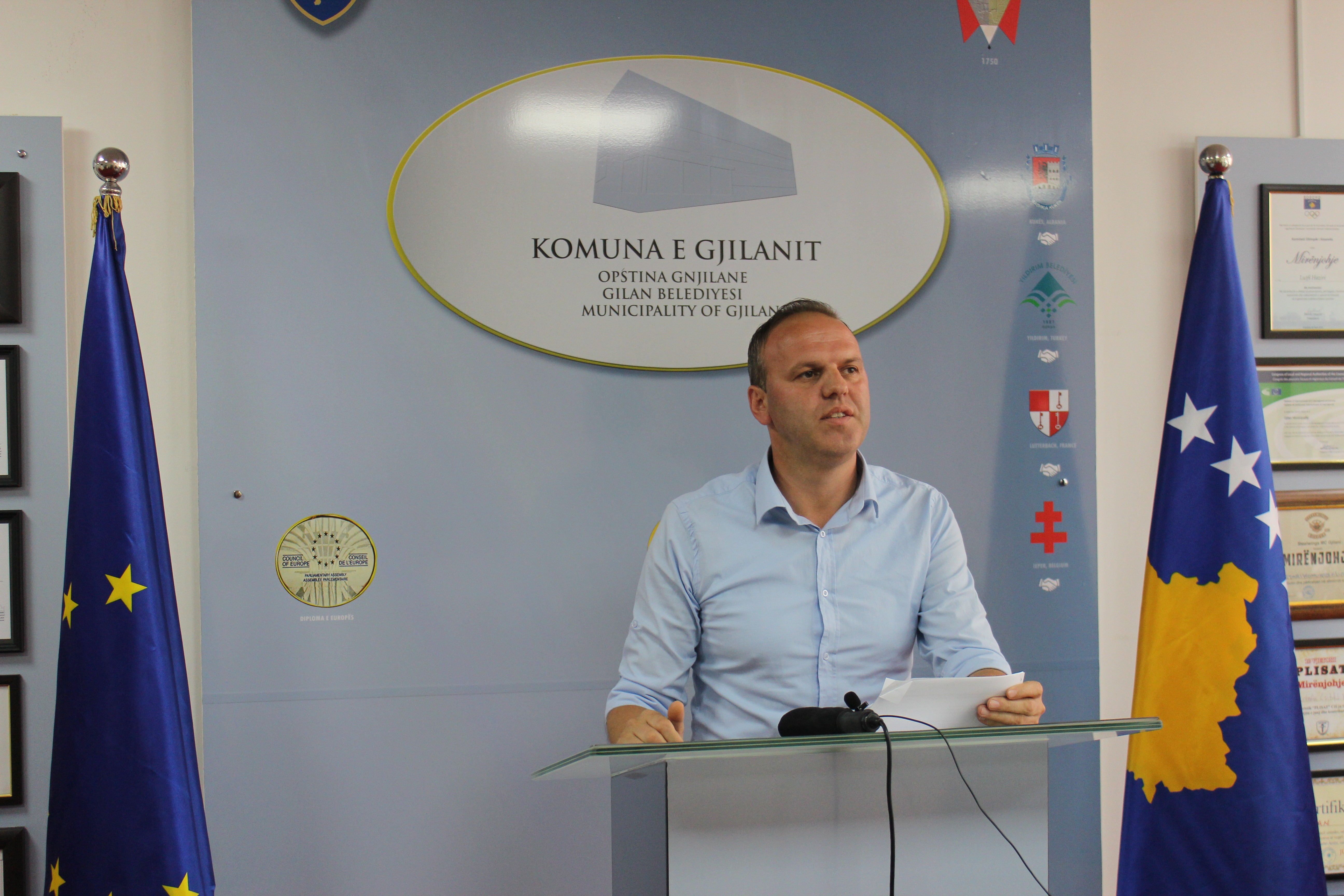 Administrata e Gjilanit stabile dhe efikase sa i përket shërbimeve për qytetarë