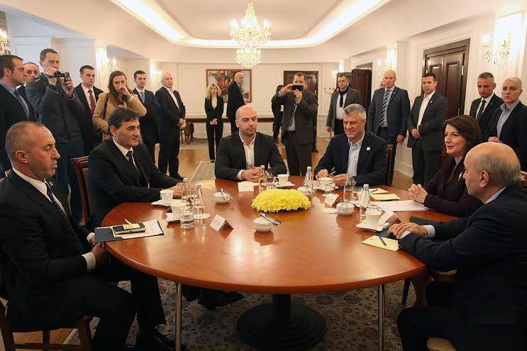 Takimi i liderëve te presidentja, përfundon pa marrëveshje