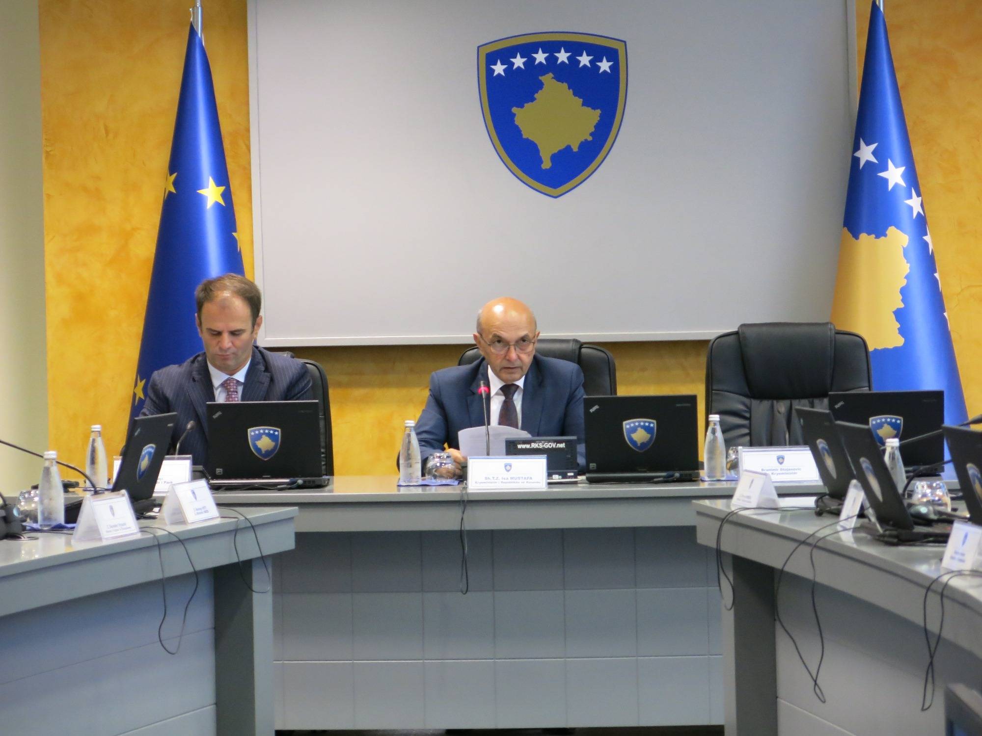 Qeveria miraton huan 13.5 milionë euro për rrjetin e transmisionit