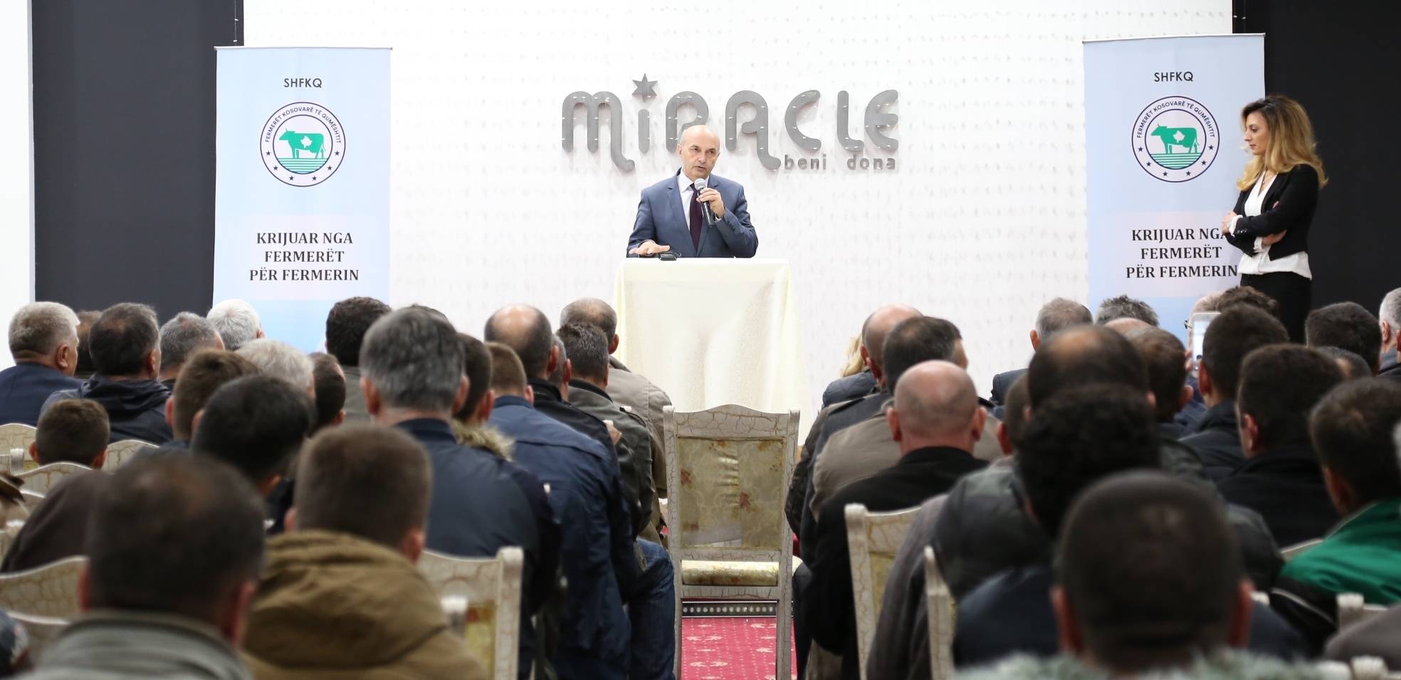 Mustafa shprehu përkrahjen e Qeverisë për Fermerët Kosovarë të Qumështit