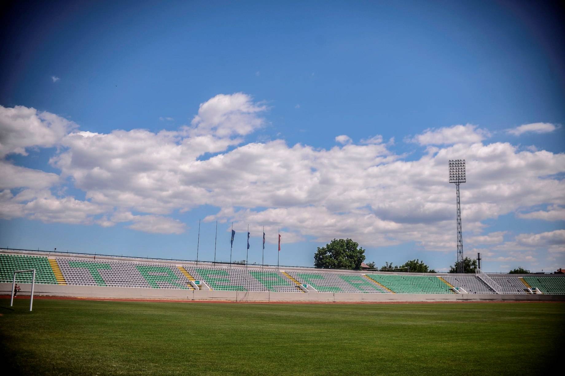 Stadiumi i Mitrovicës i ndërtuar sipas standardeve të UEFA-s dhe FIFA-s