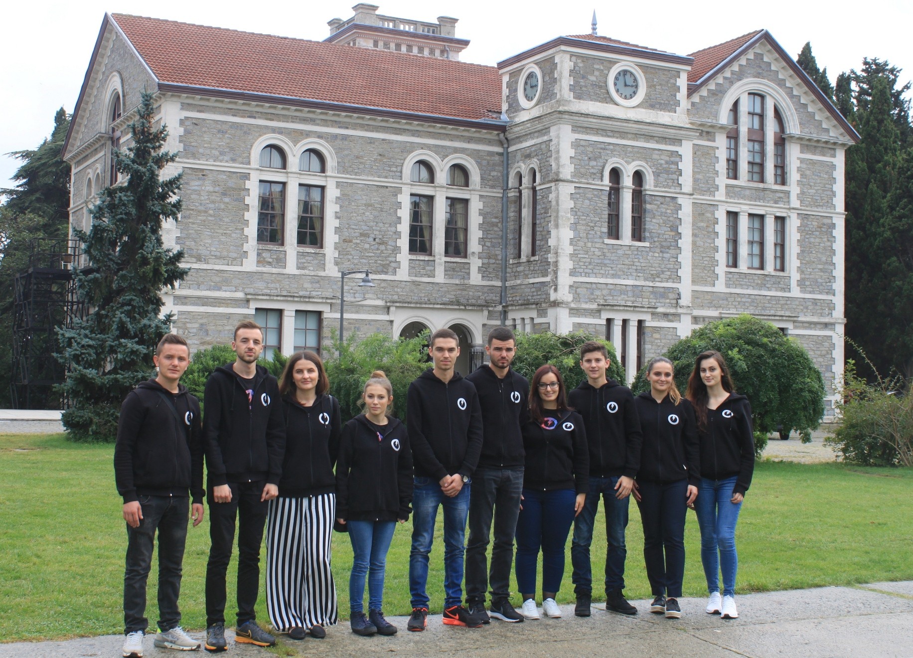 KEDS dërgoi 10 studentë të KEDS Academy në Turqi për avancim të njohurive