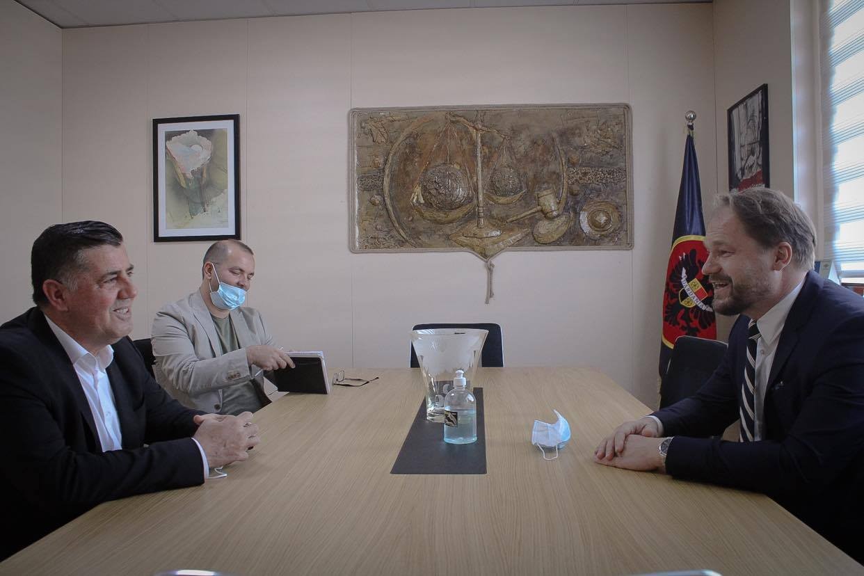 Zyra e Sllovakisë mbështetë Qendrën e gruas “Liria” në Gjilan