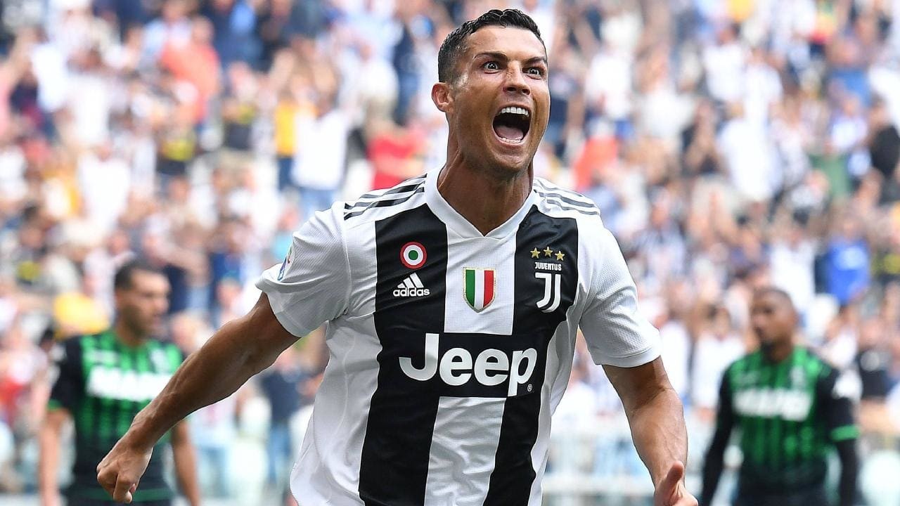 Ronaldo i bën ftesë Messit të transferohet në Itali