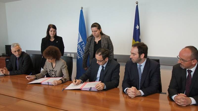 BB i jep Kosovës 31 milionë dollarë për efiçiencën e energjisë 