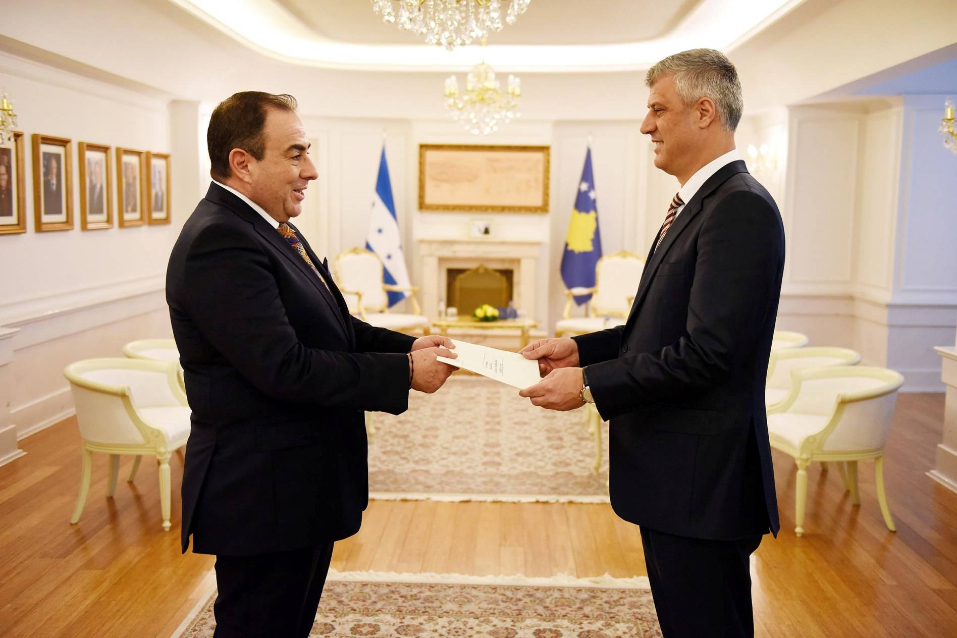 Thaçi pranoi letrat kredenciale të ambasadorit të Hondurasit