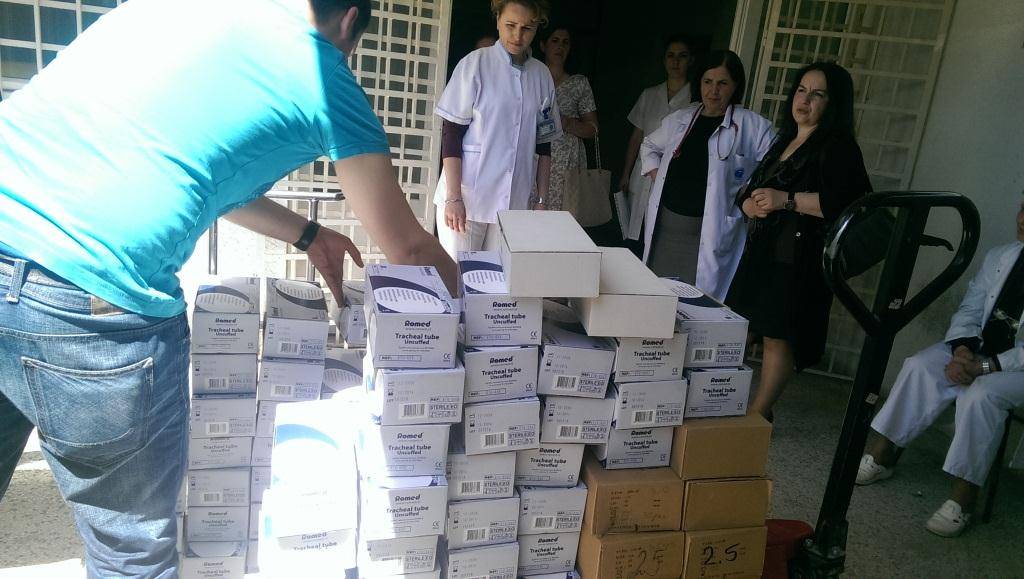 230 shishe të ilaçeve Survanta mbërrijnë në Kosovë