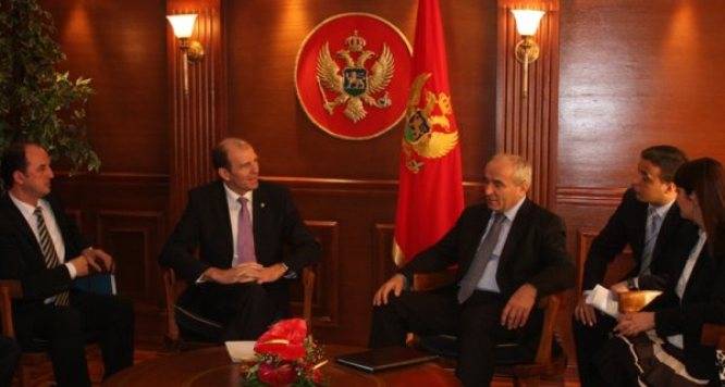 Ministri Shala , takoi homologun e tij malazez, Branko Vujovič
