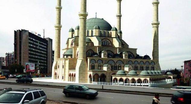 KMDLNJ: Peticioni kundër xhamisë po e polarizon shoqërinë