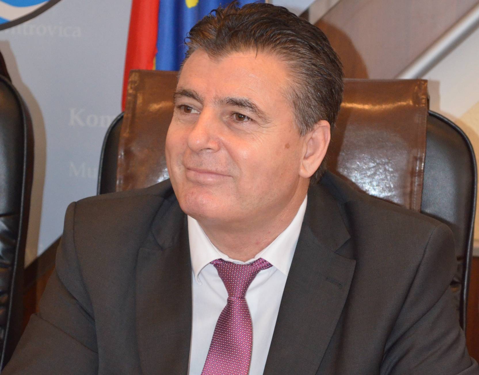 Bahtiri kërkon ndërprerjen e blerjes së pronave shqiptare nga Serbia