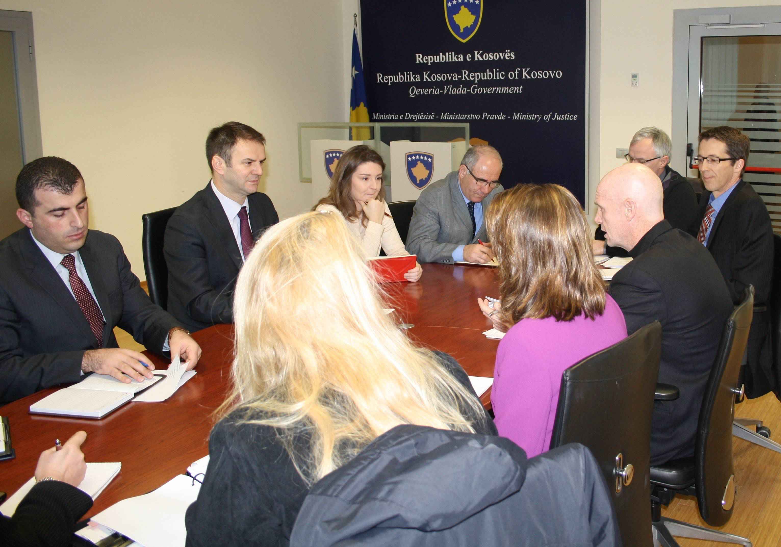 USAID-i vazhdon mbështetjen për Kosovën përmes Qeverisë