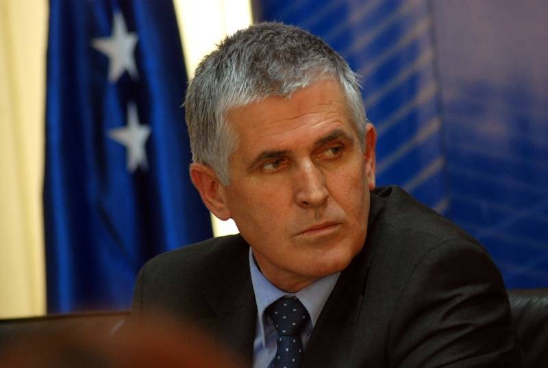 Ish-kryeministri Bajram Rexhepi ndodhet ende në koma