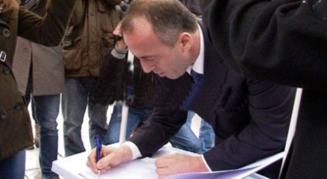 Haradinaj do të nënshkruajë deklaratë zotuese se do të fuqizojë të rinjtë
