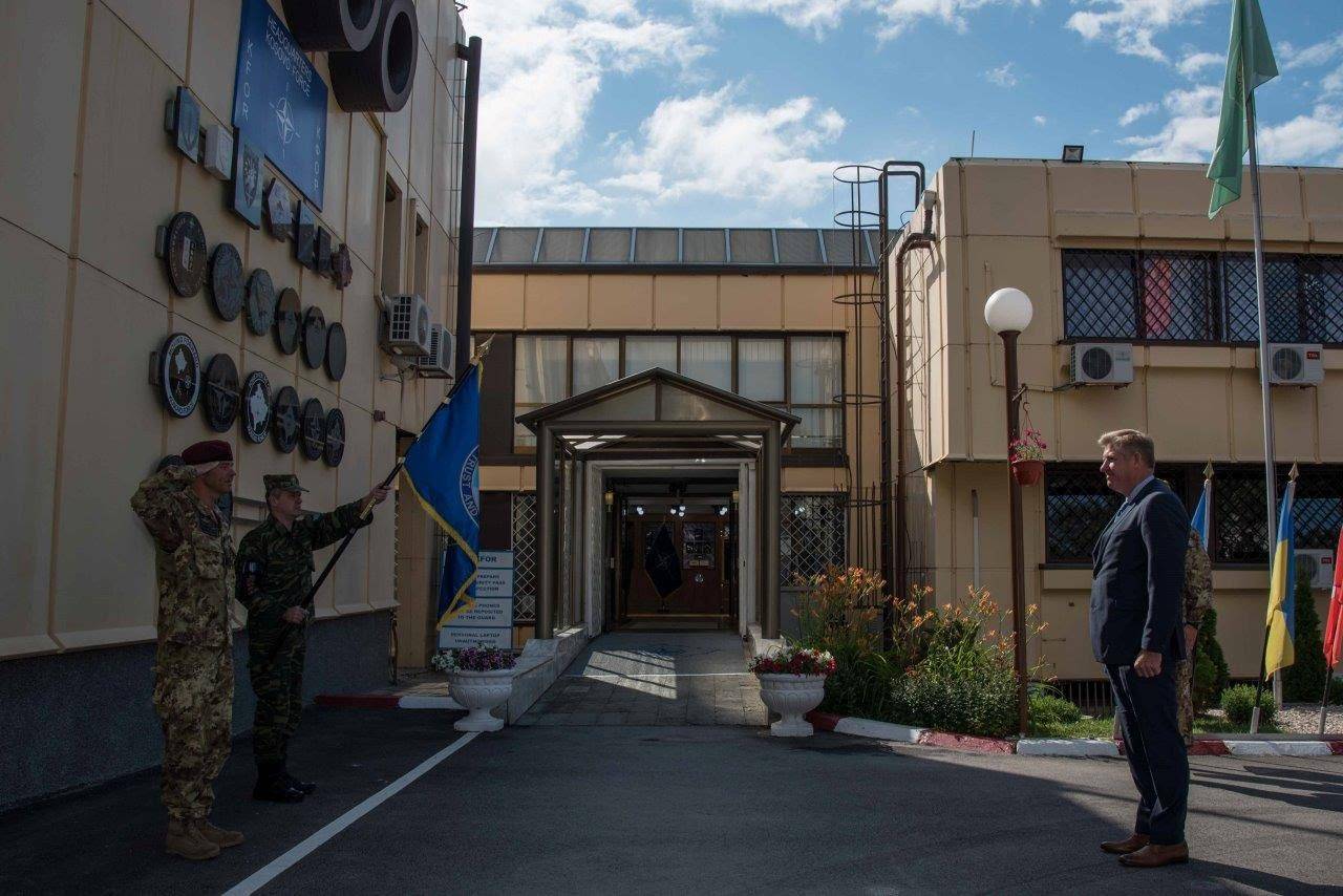 Zëvendës-ndihmës Sekretari i Përgjithshëm i NATO-s arrin në Kosovë