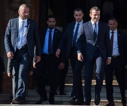 Partia e presidentit Macron fiton shumicën në parlament