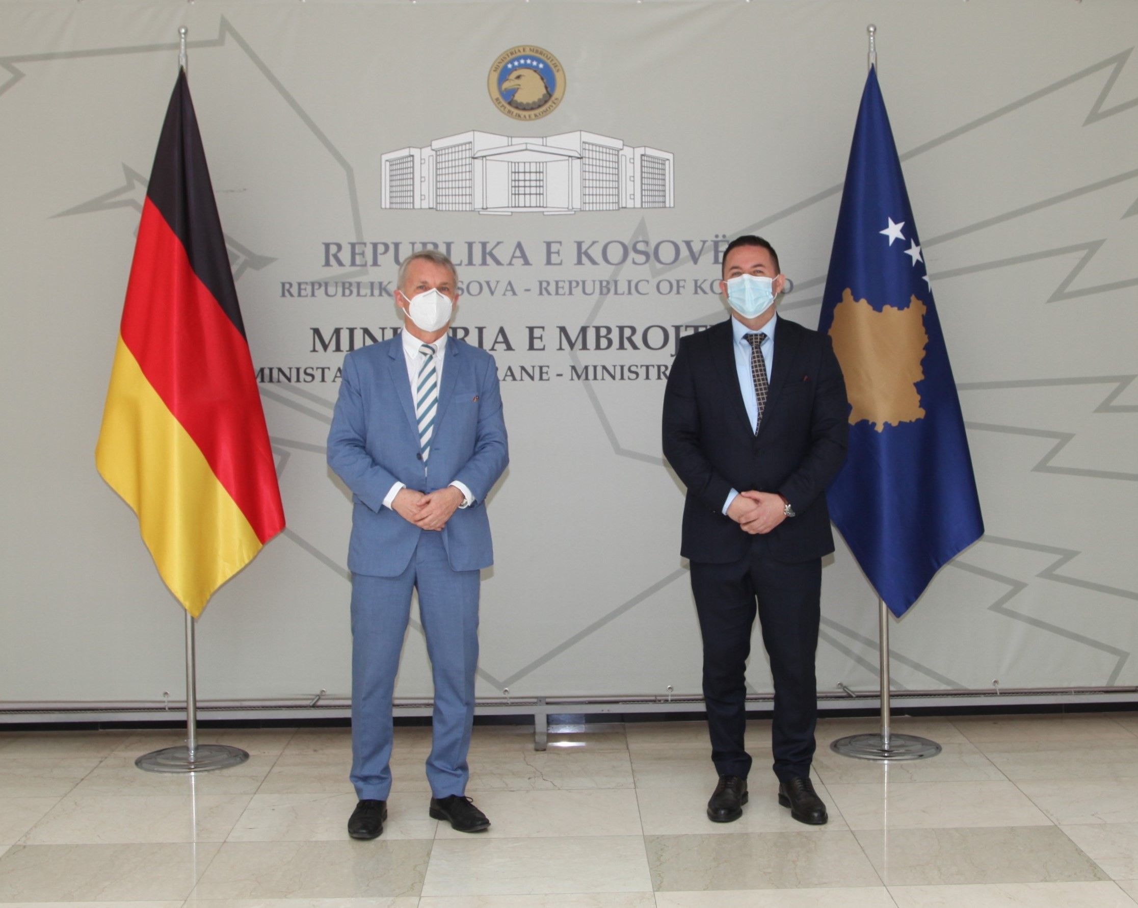Ministri Mehaj priti ambasadorin e Gjermanisë në Kosovë, Joern Rohde