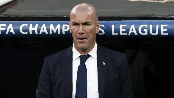 Zidane i kërkon Ronaldos që të mos largohet