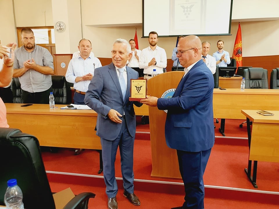 Ambasadori i Shqipërisë, Qemal Minxhozi shpallet qytetarë nderi i Rahovecit