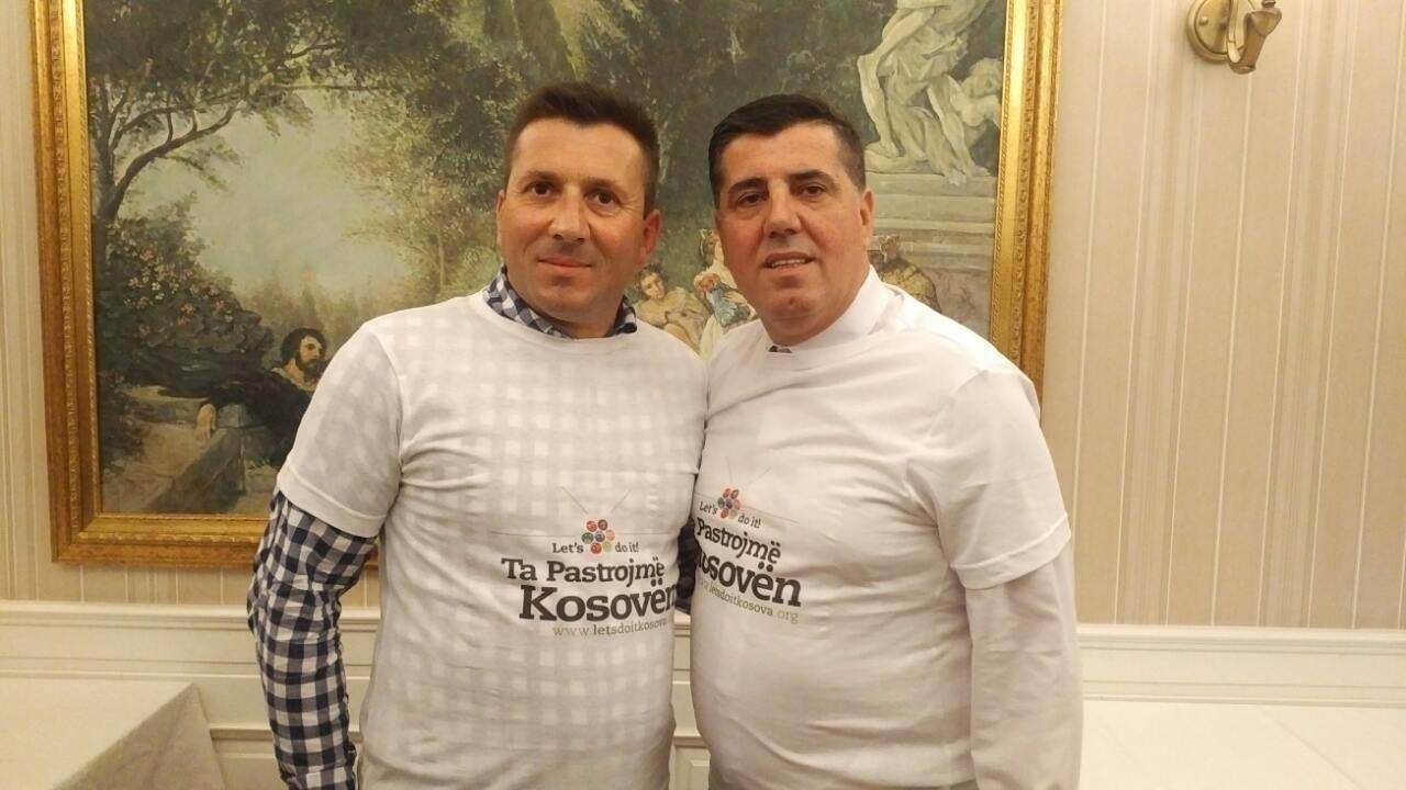 Lutfi Haziri i bashkangjitet aksionit “Ta pastrojmë Kosovën”