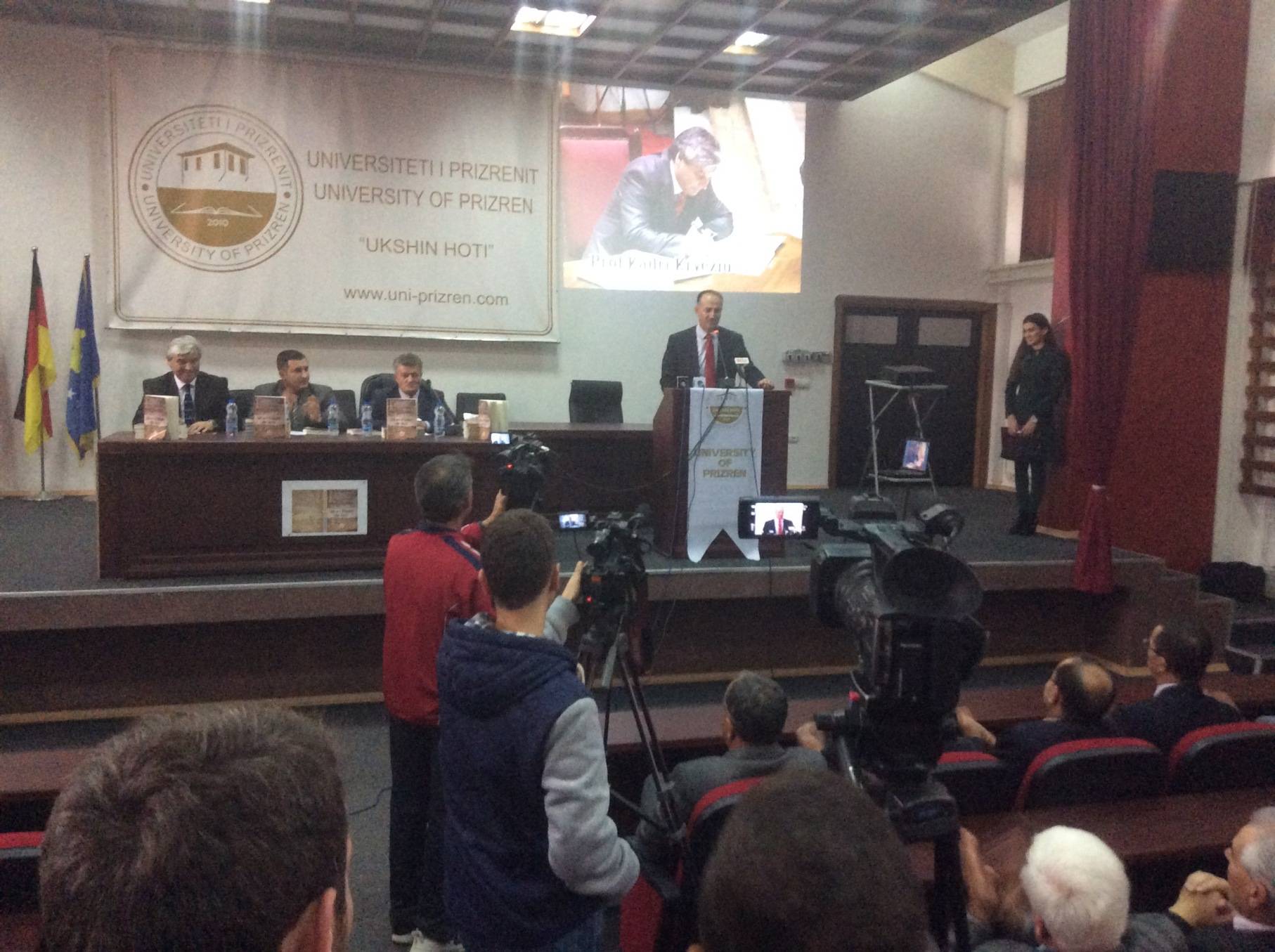 Universiteti i Pejës dhe i Prizrenit organizojnë simpoziumin ndërkombëtar