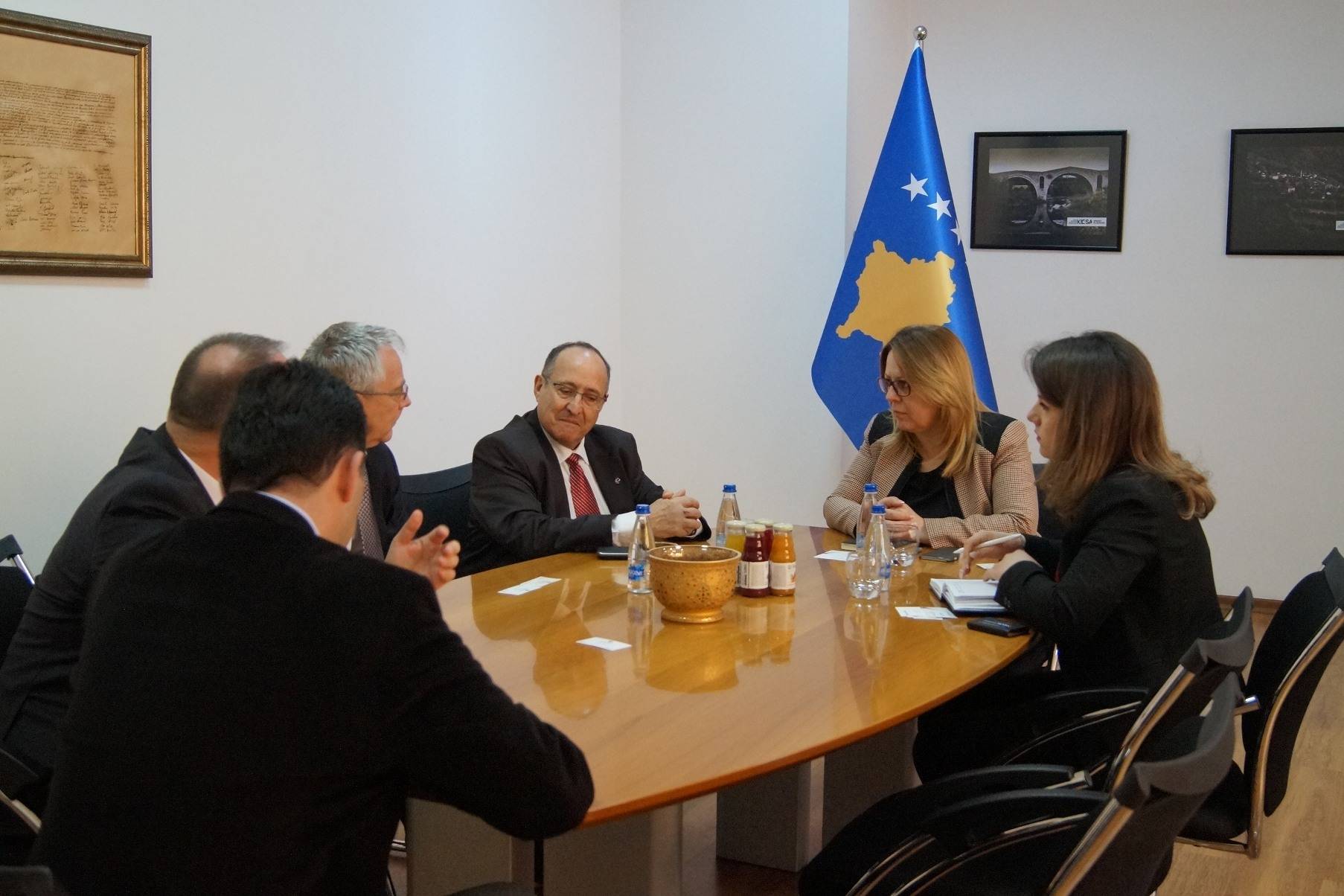 Afaristët nga Franca të interesuar për të zgjeruar aktivitetet në Kosovë 