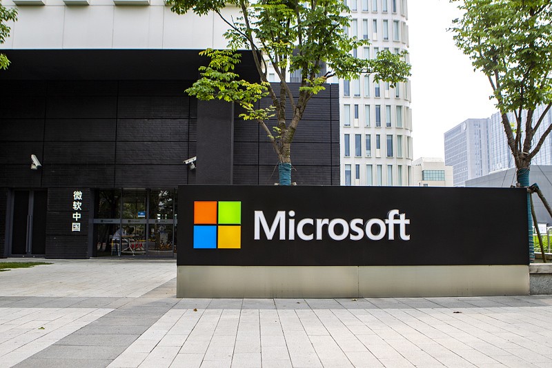 Microsoft do të pushojë 10,000 punonjës nga puna