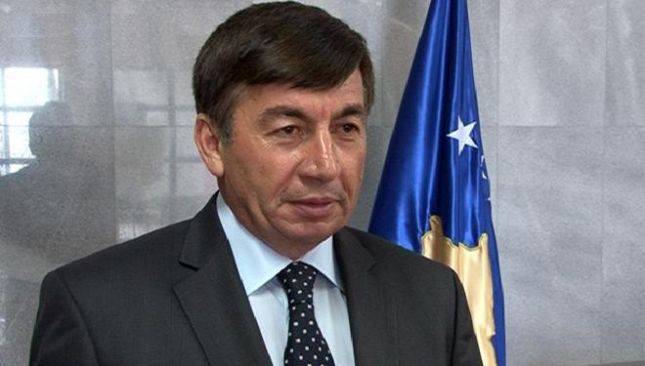 Ministri Bajrami mbështet autonominë e Universitetit të Prishtinës