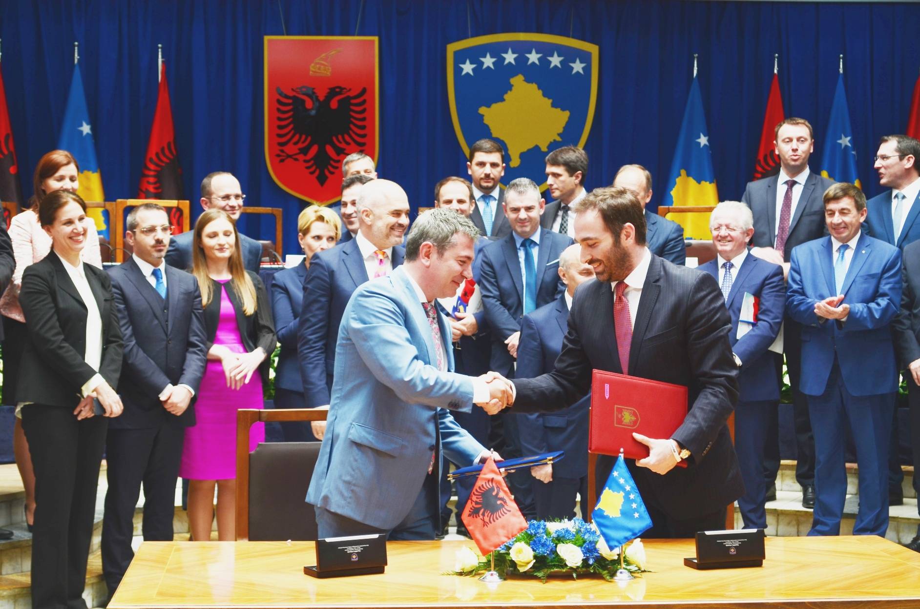 Kosova dhe Shqipëria me afër integrimit te tregut energjetik  
