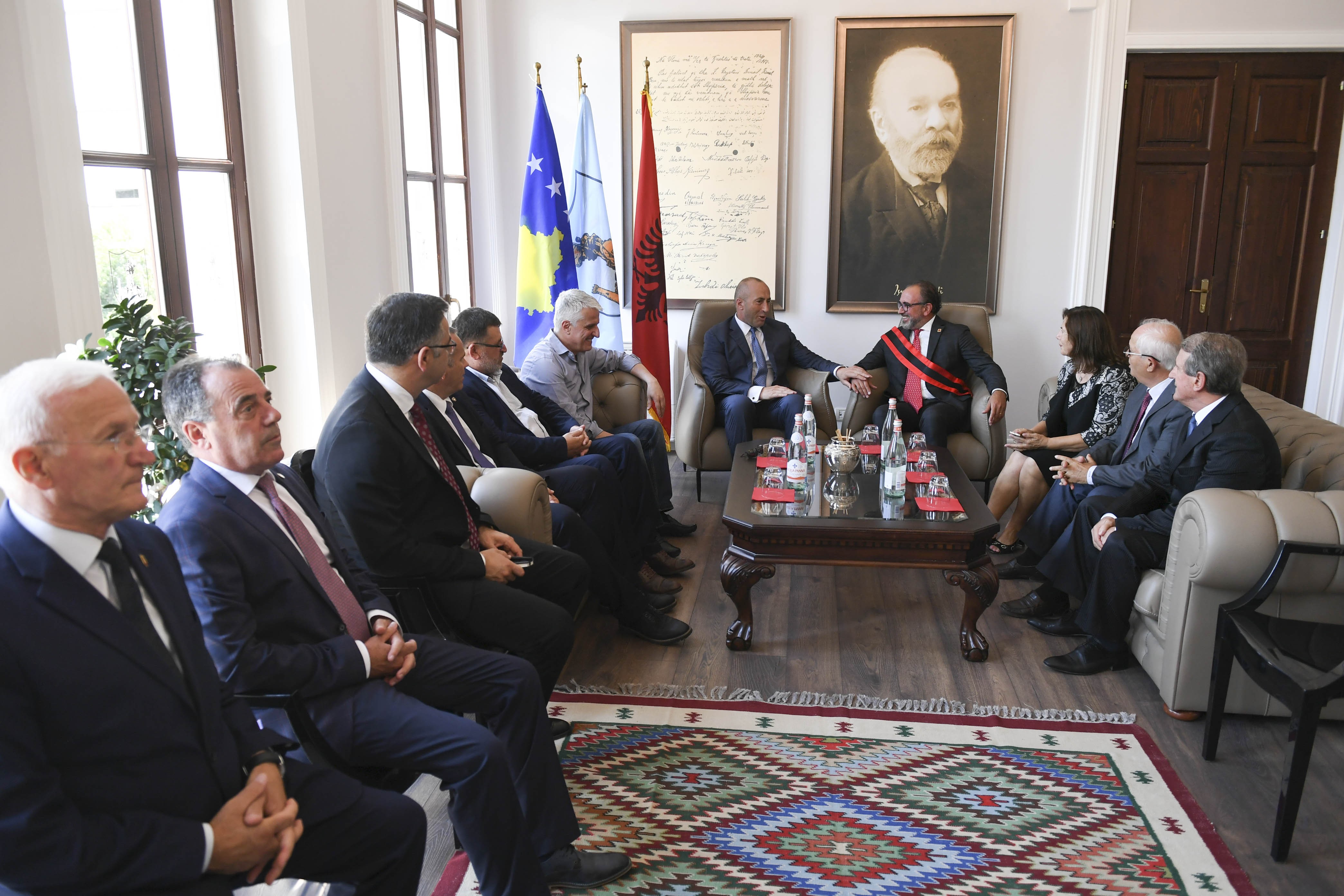 Haradinaj: Dashuria e ndërsjellë shqiptare do të forcohet edhe më shumë!