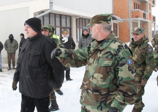 Jo zgjidhje ushtarake në Mitrovicë 