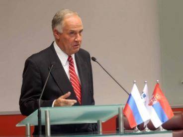 Rusia: Nëse Serbia hyn në NATO e pranon Kosovën shtet