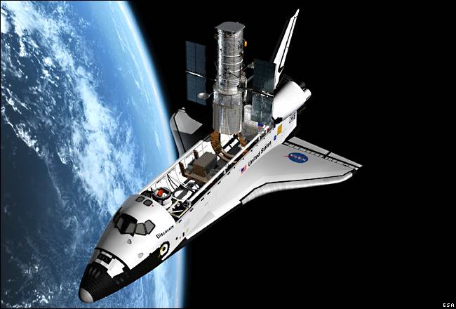 Discovery lëshohet nga Qendra Kenedi e Hapësirës në Florida
