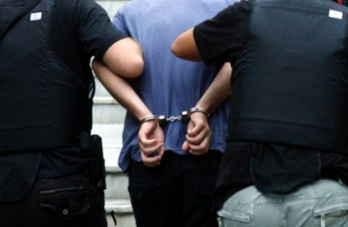 Arrestohen 2 serbë në Kosovë, akuzohen për spiunazh