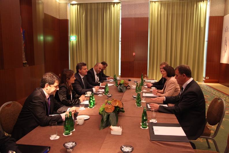 Presidentja Jahjaga u takua me Presidentin e Maqedonisë, Ivanov