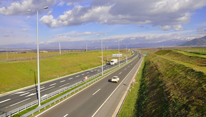 “Bechtel&Enka” do të ndërtojë autostradën Prishtinë - Shkup