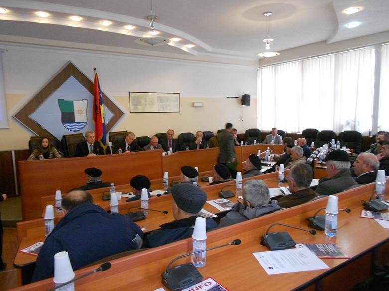 Kryetari Kastrati organizon takime me qytetarë çdo muaj