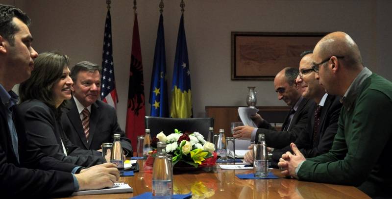 SHBA vazhdon ta përkrahë zhvillimin ekonomik të Kosovës