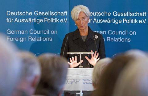 Lagarde: Greqia do të qëndrojë në eurozonë 