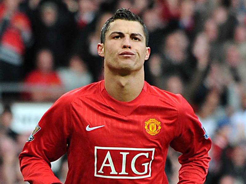 Ronaldo, futbollisti më i paguar në botë