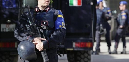 EULEX kryen 14 bastisje dhe arreston gjashtë të dyshuar