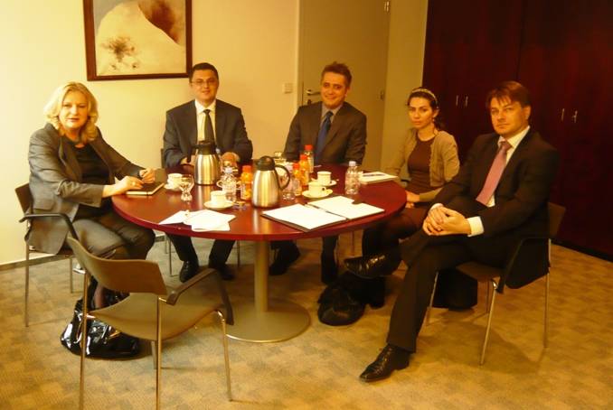 Tahiri u takua me ambasadorë e vendeve të BE-së