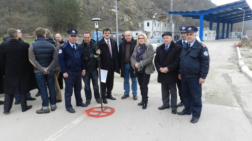 Tahiri vizitoi pikëkalimet kufitare Jarinjë dhe Bërnjak