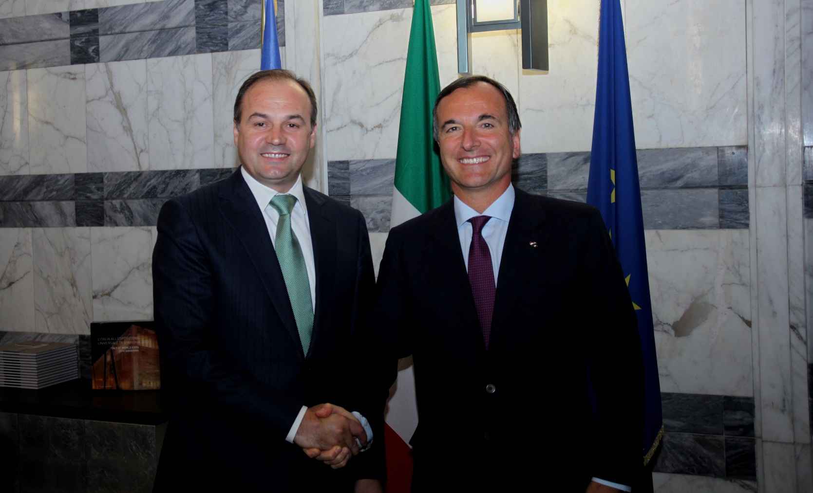 Italia përkrahë Kosovën për udhërrëfyesin e liberalizimit të vizave 
