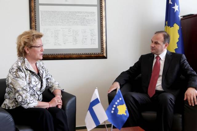 Finlanda mbështetët liberalizimin e vizave për Kosovën